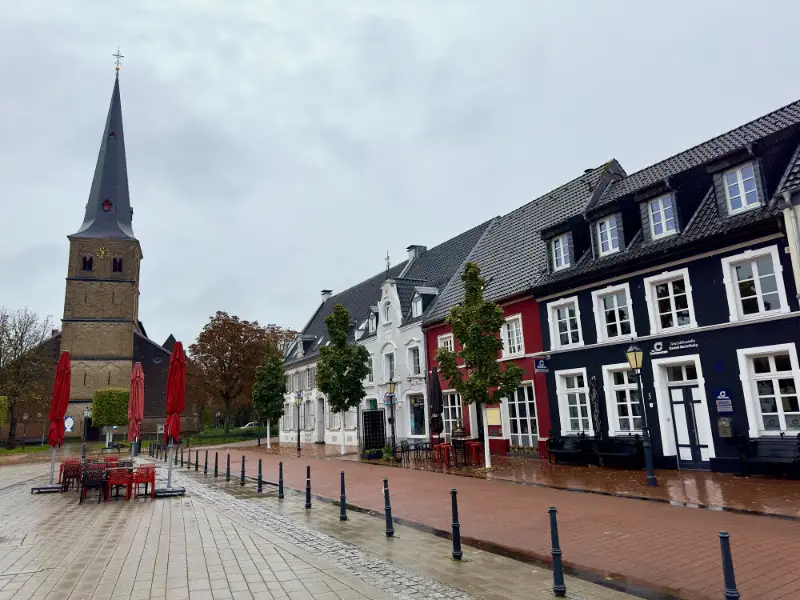 Verregnete Altstadt von Rheinberg