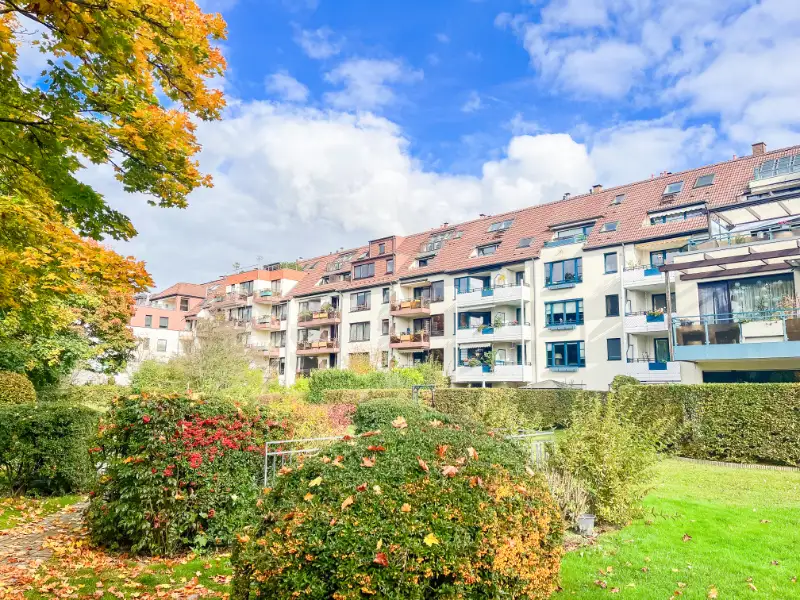 Häuserzeile mit Mehrfamilienhäusern in Krefeld