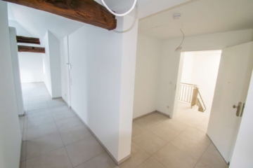 Diele - Alter Charme trifft auf Moderne: großzügige Mietwohnung mit flexibel nutzbarem Raumangebot