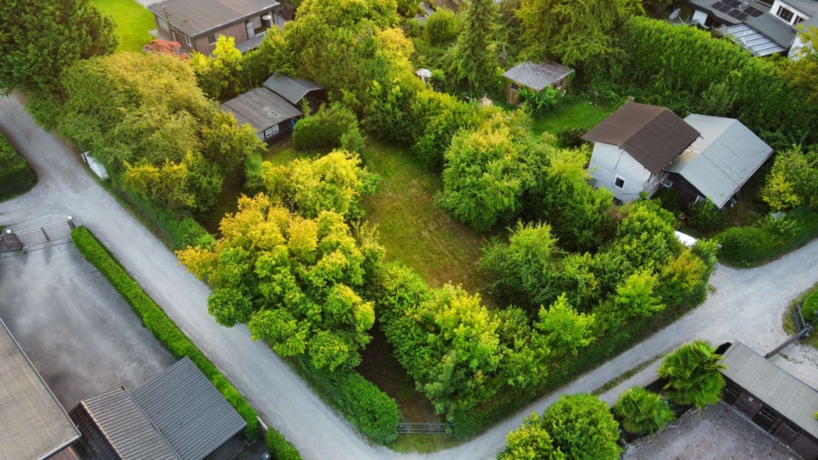 Für Grünliebhaber: Exklusives Baugrundstück für ein kompaktes EFH direkt am ruhigen Naturschutz, 47509 Rheurdt, Wohngrundstück