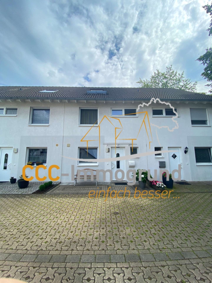 Einziehen und wohlfühlen: Neuwertiges Reihenhaus mit Energieklasse A in ruhiger Lage von Alt-Homberg, 47198 Duisburg, Reihenmittelhaus