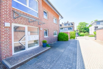 Eingang - Moderne Eigentumswohnung in gepflegtem Gebäude und in attraktiver Lage am Erholungsgebiet Schwafheim