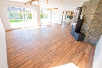 Wohn-/Esszimmer - Neuwertige, niederrheinische Stadtvilla im KfW-Standard mit hochwertiger Vollausstattung in SW-Lage