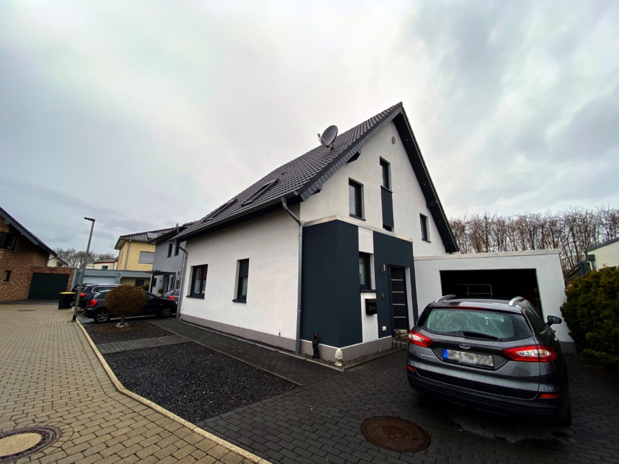 Neuwertiges und modernes Einfamilienhaus in beliebtem Neubaugebiet „Niederberg“ in Neukirchen-Vluyn, 47506 Neukirchen-Vluyn, Einfamilienhaus