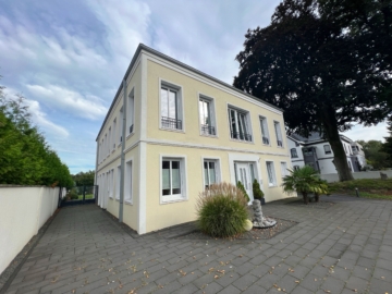 3 - Moderne und energieeffiziente Maisonette-Wohnung mit Villen-Charakter