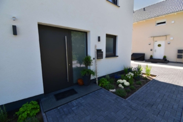 2 - Luxuriöse Rarität: Traumhaftes Neubau-Einfamilienhaus im beliebten Düsseldorf-Himmelgeist zur Miete