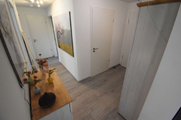 6 - Energieklasse A+ und barrierearm: Stilvolle, neuwertige Erdgeschosswohnung mit 3 Zimmern