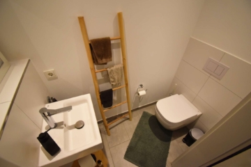 5 - Energieklasse A+ und barrierearm: Stilvolle, neuwertige Erdgeschosswohnung mit 3 Zimmern