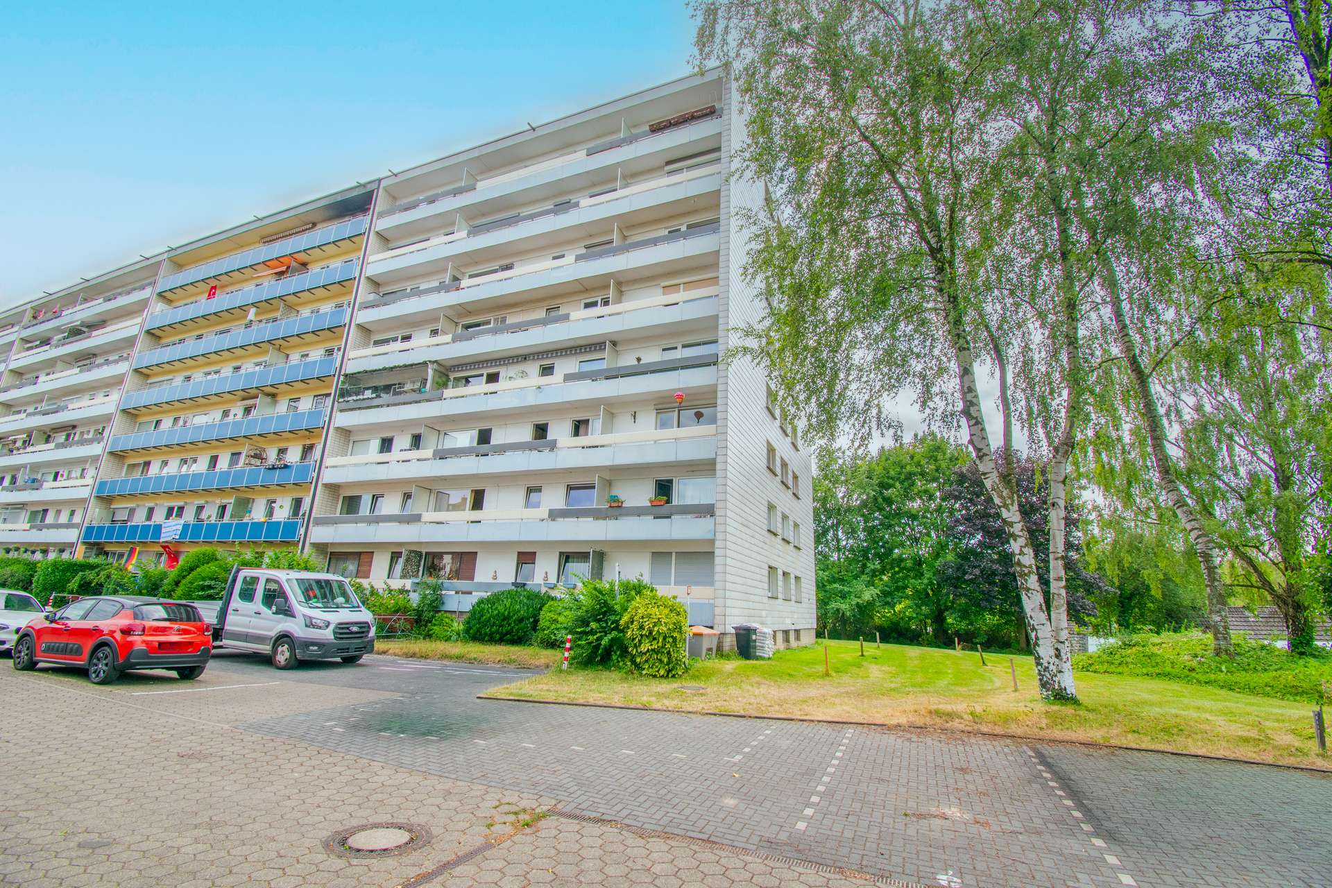 ! Titelbild - Top Rendite: Gepflegte Eigentumswohnung mit viel Potential in Rheinhausen