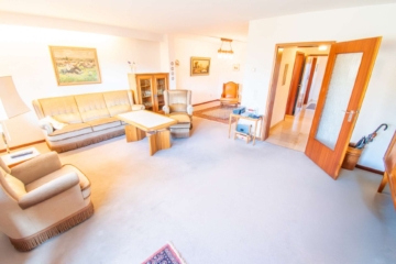 Wohn-/Esszimmer - Zeit für Eigenheim: Familiengerechtes Wohnen im gepflegten Reihenhaus mit Garten in erholsamer Lage