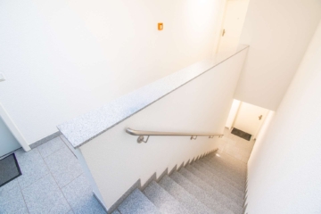 Hausflur - Neuwertig und barrierearm – Exklusive Penthouse-Wohnung in der Nähe des Stadtkerns –Energieklasse A+