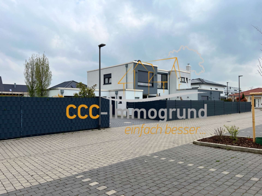Neuwertiges und modernes Einfamilienhaus mit großer Einliegerwohnung in beliebtem Neubaugebiet, 47506 Neukirchen-Vluyn, Einfamilienhaus
