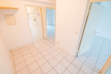 Diele - In der Stadt im Grünen wohnen: 3-Zimmer-ETW mit Balkon, Aufzug und Stellplatz in gefragter Lage