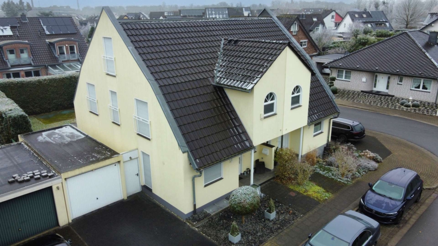 Besonderheit im Markt: Moderne Doppelhaushälfte in ruhiger, beliebter Lage zur Miete, 47445 Moers, Doppelhaushälfte