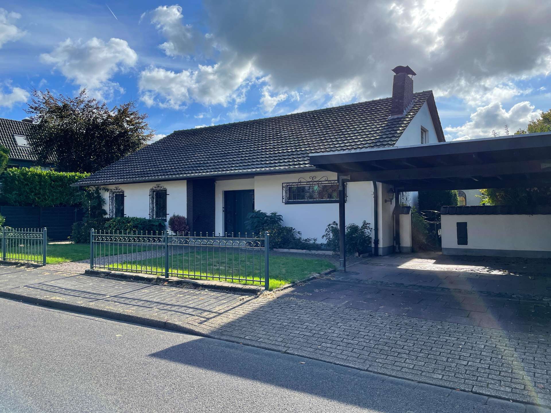 Bild (1) - Zur Miete: Renoviertes Einfamilienhaus mit Traumgarten im Zentrum Vluyns