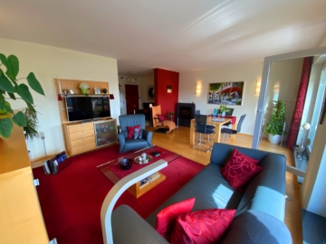 7. Wohnzimmer - Neuwertige Maisonette-Wohnung in attraktiver Lage von Bottrop-Kirchellen