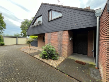 Bild (1) - Idyllisches Zweifamilienhaus mit traumhaftem Garten in absoluter Bestlage von Vluyn