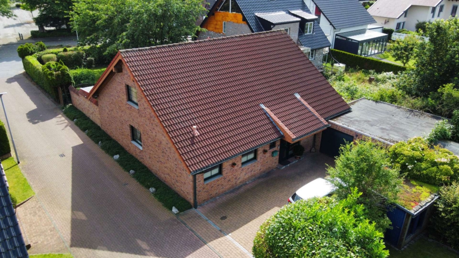 Ihr Traum vom perfekten Zuhause: Freistehendes Einfamilienhaus in ruhiger Spielstraße an den Feldern, 47661 Issum, Einfamilienhaus