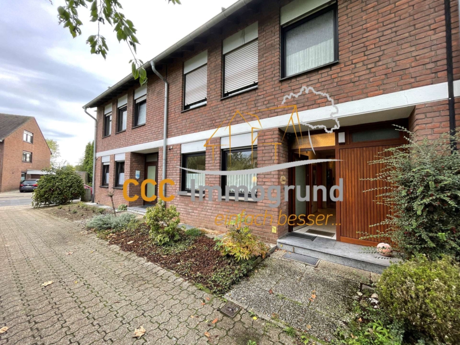Familiengerechtes Reihenhaus mit viel Potenzial in Bestlage von Neukirchen, 47506 Neukirchen-Vluyn, Reihenmittelhaus