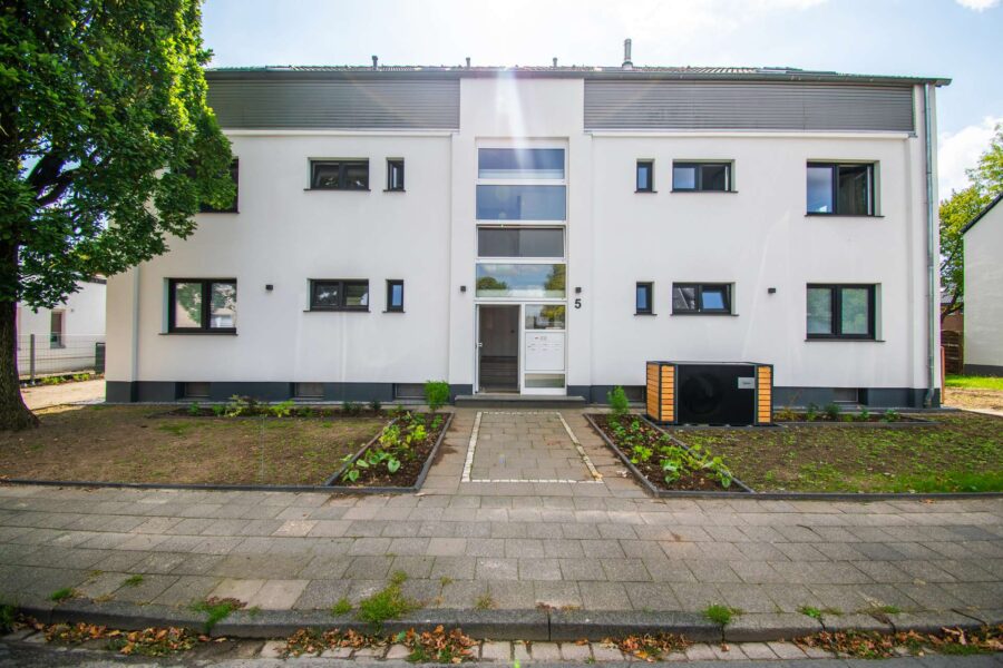 Erstbezug nach Sanierung: Helle 3–Zimmer Wohnung mit moderner Ausstattung, 47506 Neukirchen-Vluyn, Etagenwohnung