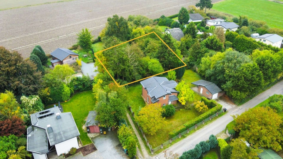 Für Grünliebhaber: Exklusives Baugrundstück für ein kompaktes EFH direkt am ruhigen Naturschutz, 47509 Rheurdt, Wohngrundstück