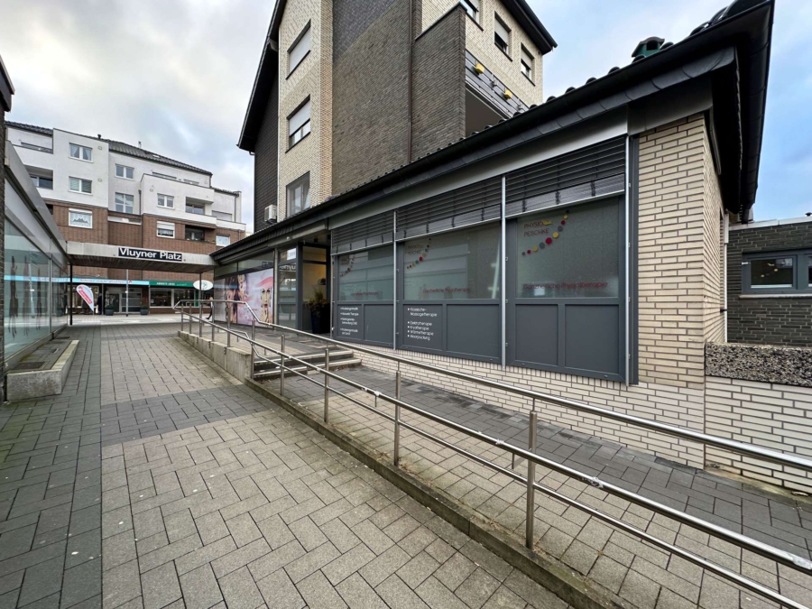 Vielseitig nutzbares Gewerbe in erstklassiger Lage auf dem Vluyner Platz, 47506 Neukirchen-Vluyn, Bürohaus