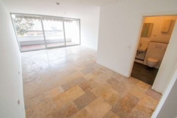 Wohn-/Essbereich - Barrierearme, frisch renovierte Wohnung mit 2 Zimmern und Aufzug in renommierter Lage