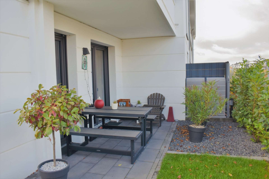 Neuwertige und moderne Maisonette-Wohnung im EG+Souterrain in beliebter Lage von Neukirchen-Vluyn, 47506 Neukirchen-Vluyn, Erdgeschosswohnung