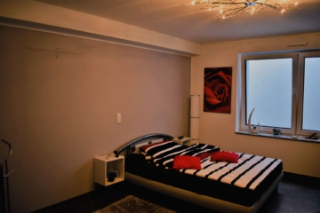 Schlafzimmer - Neuwertige und moderne Maisonette-Wohnung im EG+Souterrain in beliebter Lage von Neukirchen-Vluyn