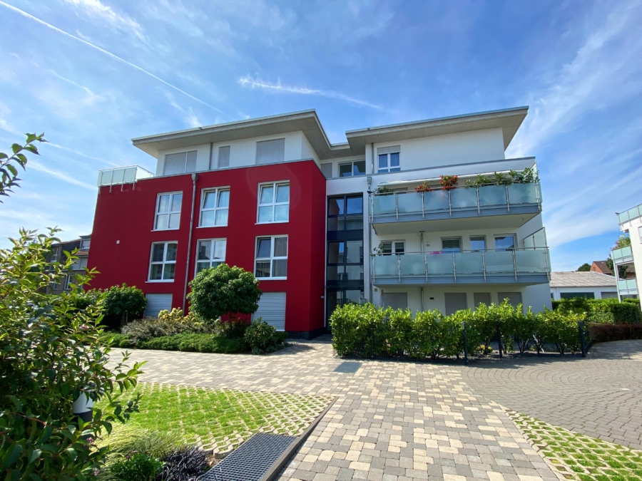 Neuwertige Erdgeschosswohnung mit Süd-Terrasse in Moerser Innenstadt, 47441 Moers, Erdgeschosswohnung