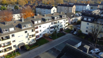 2 - Schnäppchen gesucht? Eigentumswohnung mit viel Potenzial am Zentrum Neukirchens