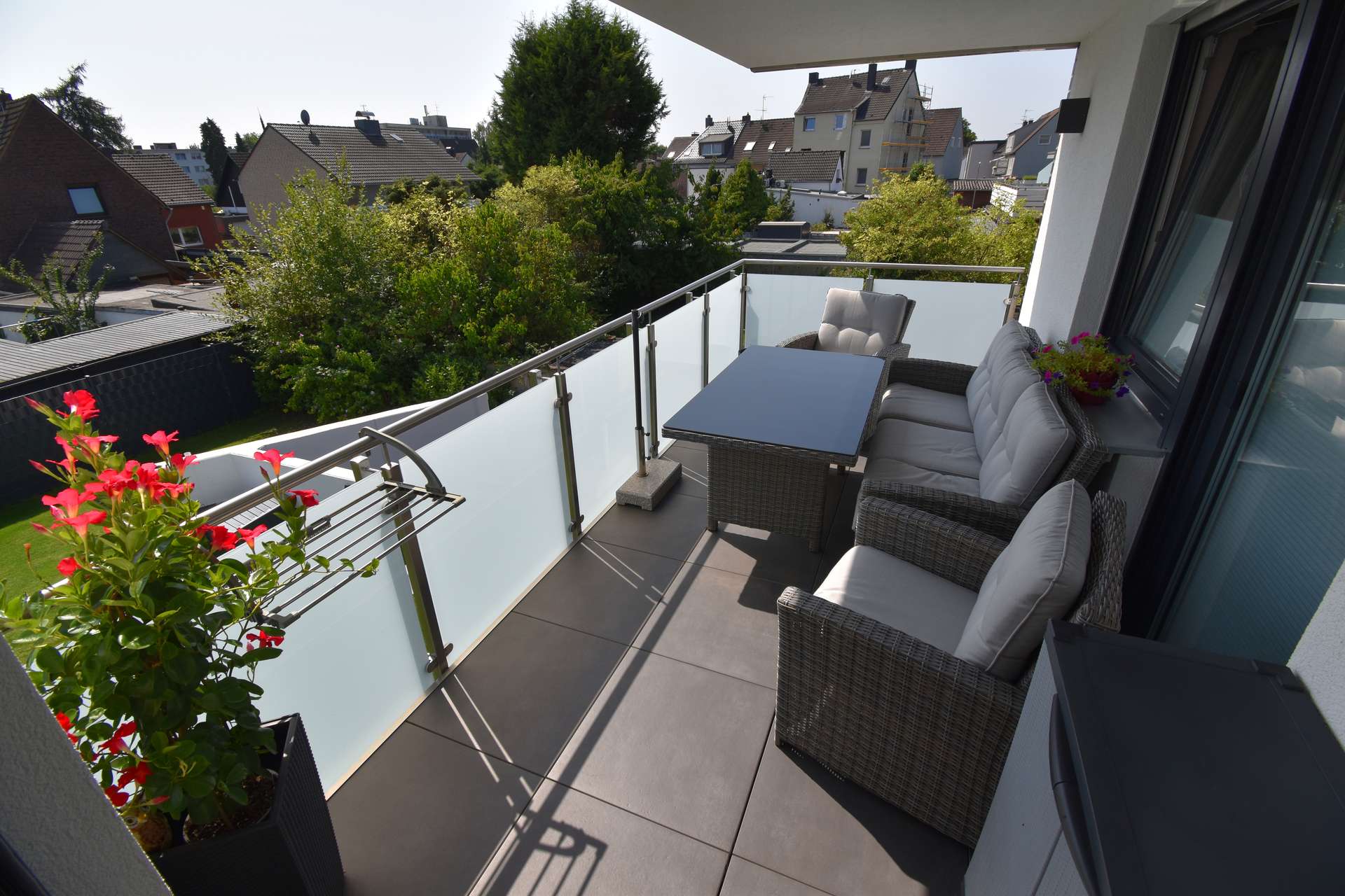 Balkon - Energieklasse A+: Neuwertige, moderne und barrierearme Eigentumswohnung mit Aufzug
