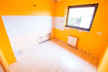 Küche - Haustraum wahr werden lassen: Familiengerechtes Wohnen auf ruhiger Spielstraße