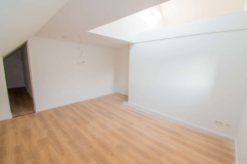 Schlafzimmer 2 - Alter Charme trifft auf Moderne: großzügige Mietwohnung mit flexibel nutzbarem Raumangebot