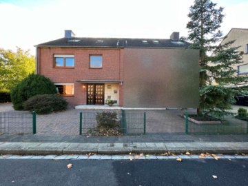 3 - Doppelhaushälfte in Schloßpark-Nähe: Kapitalanlage mit WOHNRECHT und 7.200€ Kaltmiete