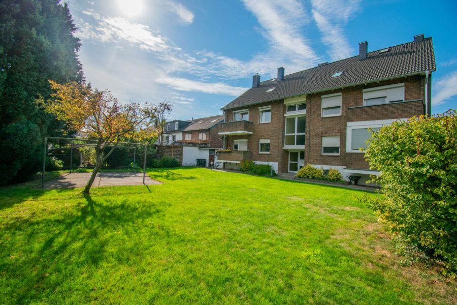 Attraktive Kapitalanlage im Herzen von Neukirchen: Gepflegte 3-Zimmer- Eigentumswohnung mit zwei Bal, 47506 Neukirchen-Vluyn, Wohnung