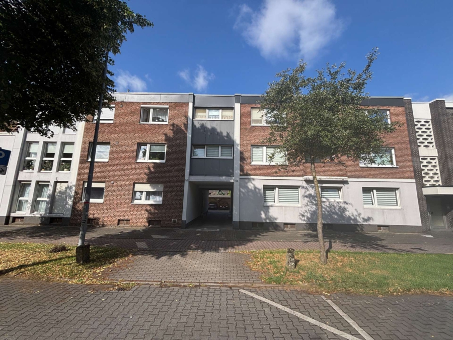 Attraktive Eigentumswohnung in zentrumsnaher Lage von Moers, 47441 Moers, Dachgeschosswohnung