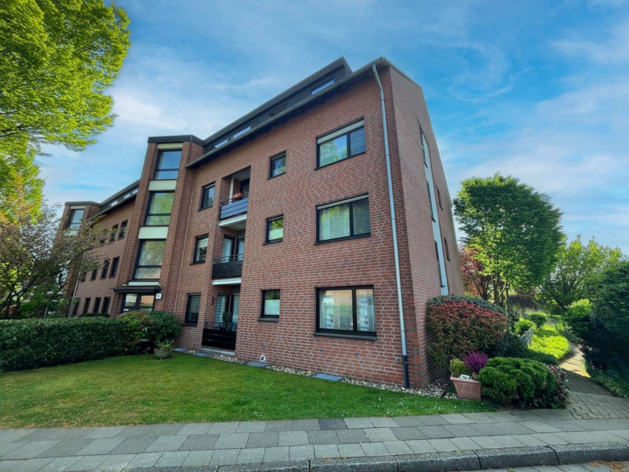 Attraktive Maisonette-Eigentumswohnung in ausgezeichneter, naturnaher Lage, 47447 Moers, Maisonettewohnung