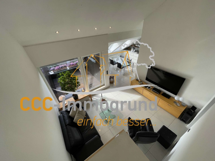 Moderne Eigentumswohnung mit stilvoller Galerie in idyllischer Wohnsiedlung, 47239 Duisburg, Dachgeschosswohnung