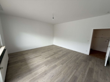 Wohnzimmer - 3-Zimmer Wohnung mit Rathausblick