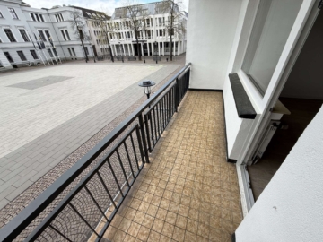 Balkon - 3-Zimmer Wohnung mit Rathausblick