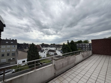 Ausblick - Moderne 2,5 Zimmer Wohnung mit zwei Balkonen