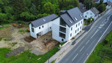 Drohne (7) - Erstbezug: Komfortables Wohnhaus mit moderner Architektur in absoluter Wohlfühloase mit Grünblick