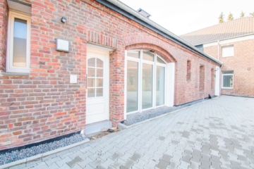 Exklusiver Zugang - Besonderer Wohnflair: vollständig sanierte Erdgeschosswohnung mit exklusivem Zugang