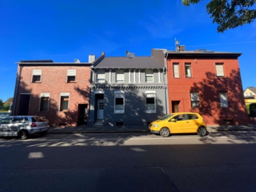 2 - Bereits renoviert: Historisches Reihenhaus mit geschmackvoller Ausstattung in ruhiger Lage