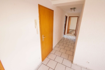 Flur - Helle DG-Wohnung mit attraktivem Schnitt, Gemeinschaftsgarten & Stellplatz am beliebten Mattlerbusch