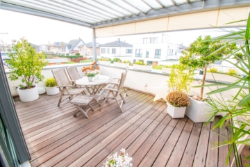 Dachterrasse OG - Einzigartige Chance: Luxuriös ausgestattete, absolut neuwertige Maisonette-Wohnung in Bestlage