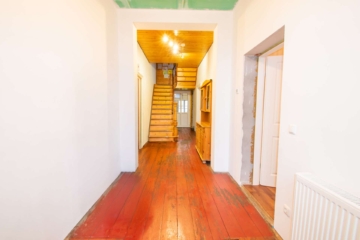 Diele/Flur - Freistehendes, historisches EFH mit exklusivem Baugrundstück direkt am attraktiven Ortskern