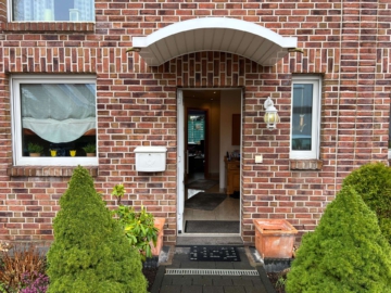 2 - Neuwertige Doppelhaushälfte in ruhiger, gefragter Lage in Alt-Homberg