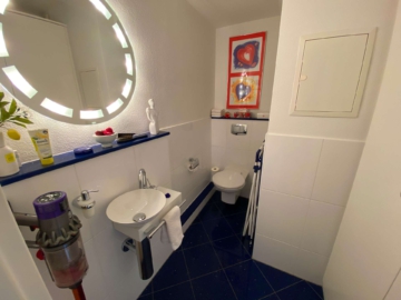 5. Gäste-WC - Neuwertige Maisonette-Wohnung in attraktiver Lage von Bottrop-Kirchellen